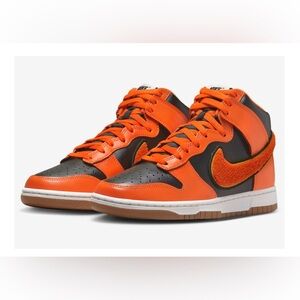 DUNK HIGH 'CHENILLE SWOOSH - SAFETY ORANGE'